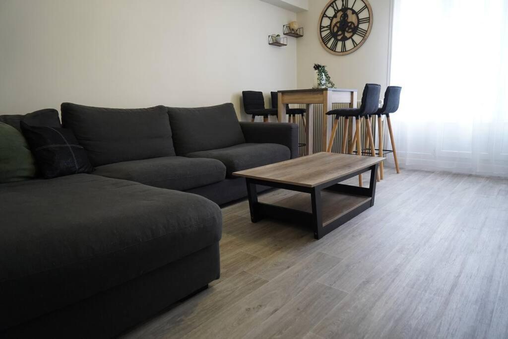 Châteauroux Le Paisible • Garage Privatif • Traversant • Calme מראה חיצוני תמונה